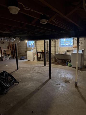 6100 W Lisbon AVENUE, Milwaukee, WI 53210