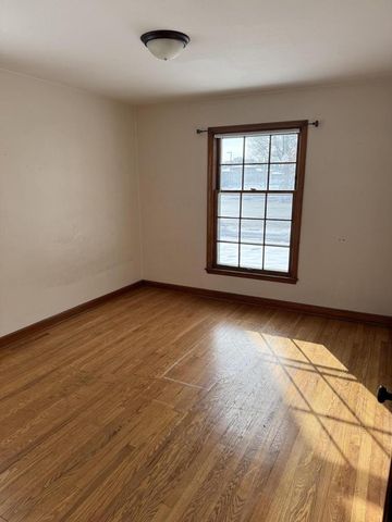 6100 W Lisbon AVENUE, Milwaukee, WI 53210