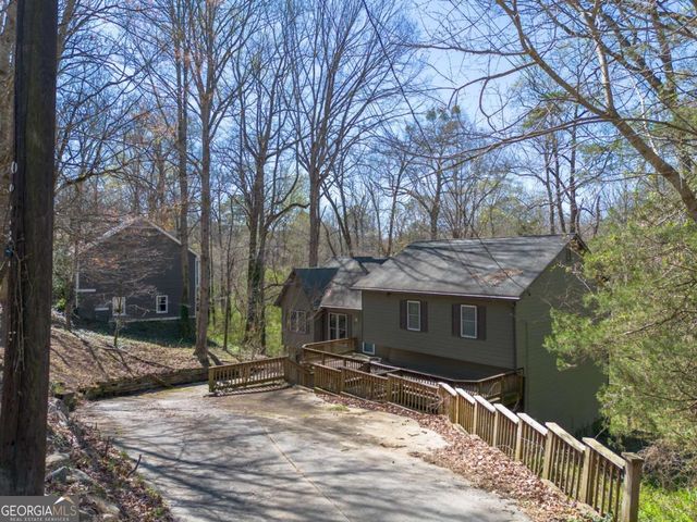 88 Geraldine Drive SE, Smyrna, GA 30082