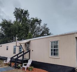 17936 SE 95TH STREET ROAD, Ocklawaha, FL 32179