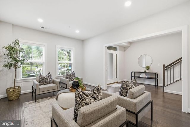 43451 CHARITABLE ST, Ashburn, VA 20148
