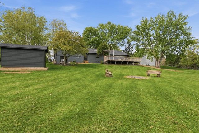 W309S10340 Knoll COURT, Mukwonago, WI 53149