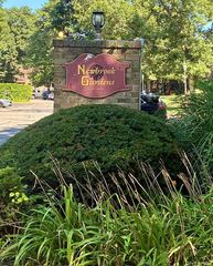66 Pinebrook Place 66, Bay Shore, NY 11706