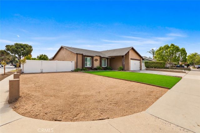 1305 Turquoise, Corona, CA 92882