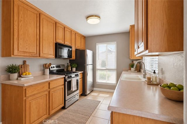 1305 Turquoise, Corona, CA 92882