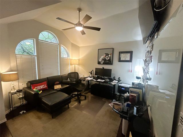 7021 Crenshaw Lane, Denton, TX 76210