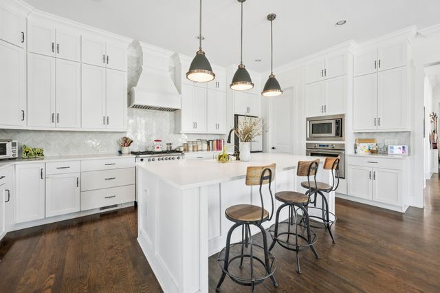 6037 Donovan St, Franklin, TN 37064