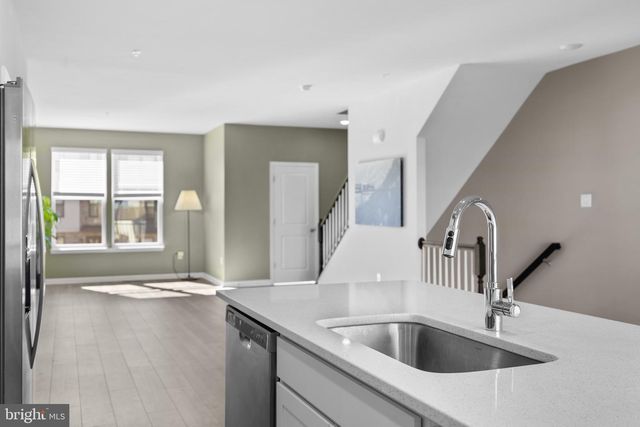 813 BOND ST, Frederick, MD 21701