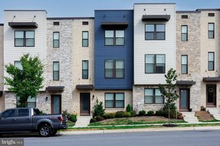 813 BOND ST, Frederick, MD 21701