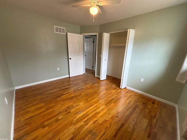 45908 Keding Street, Utica, MI 48317