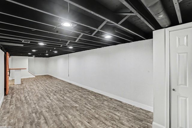 45908 Keding Street, Utica, MI 48317