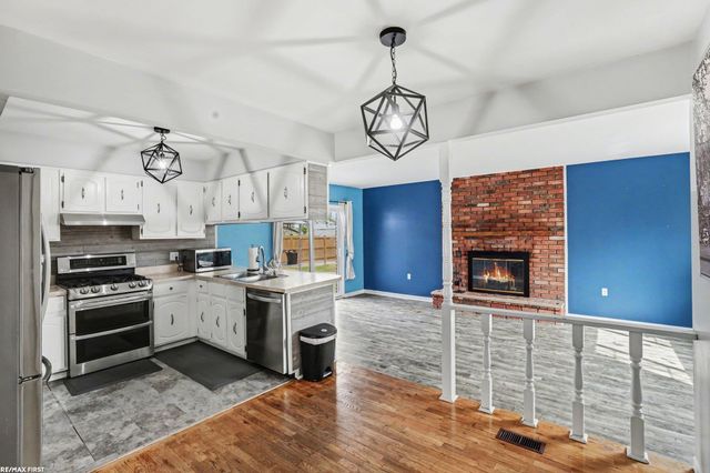 45908 Keding Street, Utica, MI 48317