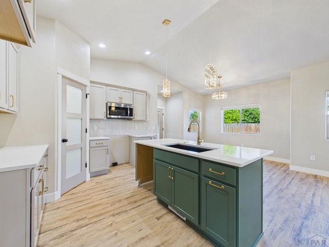 175 S Wiggins Dr, Pueblo West, CO 81007