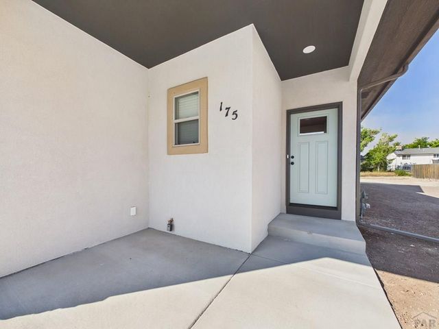 175 S Wiggins Dr, Pueblo West, CO 81007