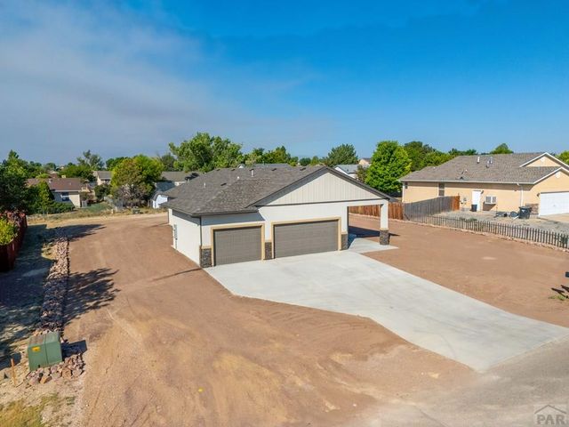 175 S Wiggins Dr, Pueblo West, CO 81007