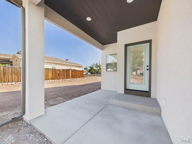 175 S Wiggins Dr, Pueblo West, CO 81007