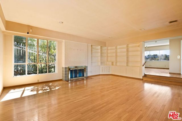 2470 Micheltorena Street, Los Angeles, CA 90039