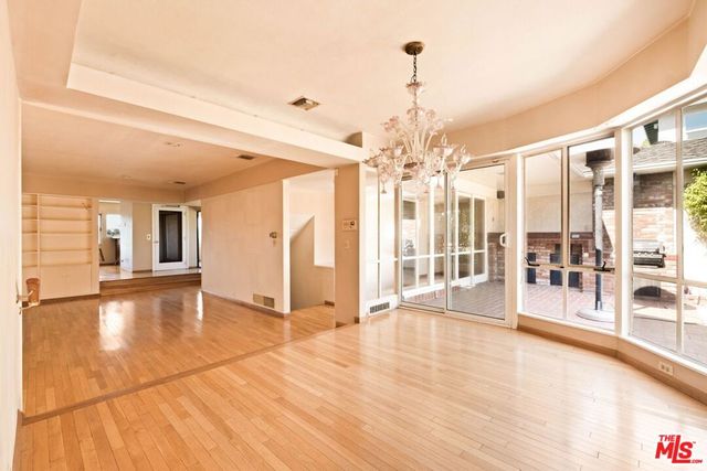 2470 Micheltorena Street, Los Angeles, CA 90039