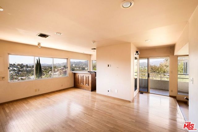 2470 Micheltorena Street, Los Angeles, CA 90039