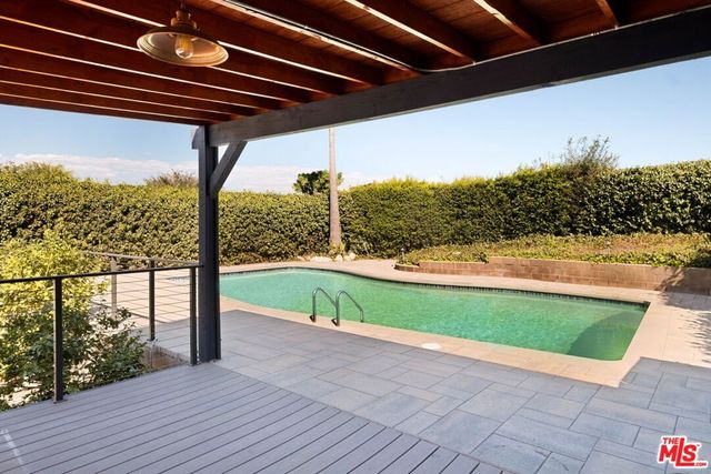 2470 Micheltorena Street, Los Angeles, CA 90039