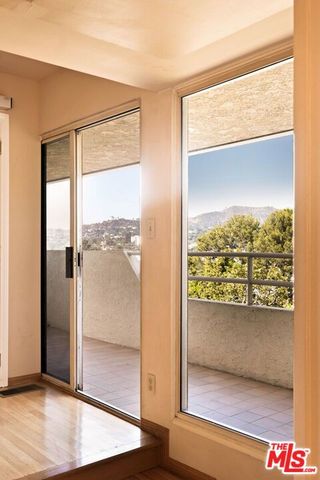 2470 Micheltorena Street, Los Angeles, CA 90039