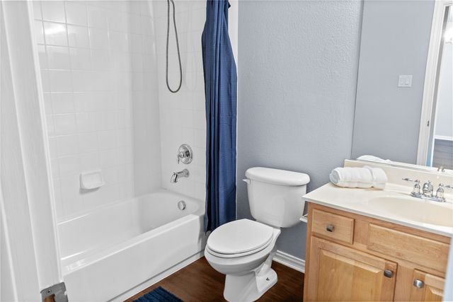 1825 Brookview Drive, Carrollton, TX 75007