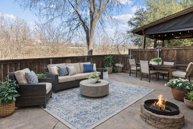 1825 Brookview Drive, Carrollton, TX 75007