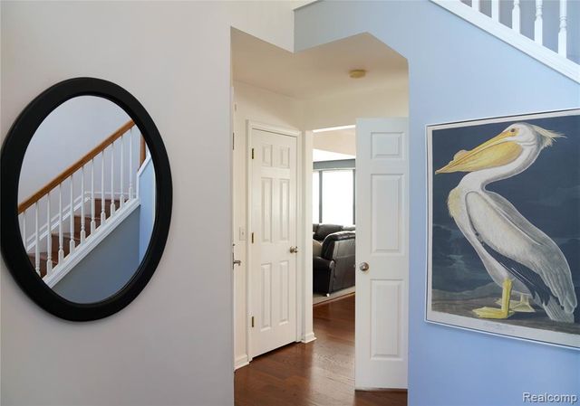 802 Castle Pine Court, Pontiac, MI 48340