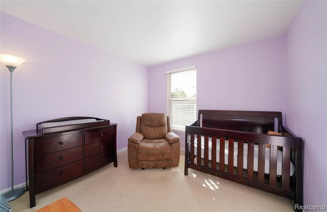 802 Castle Pine Court, Pontiac, MI 48340