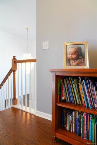 802 Castle Pine Court, Pontiac, MI 48340