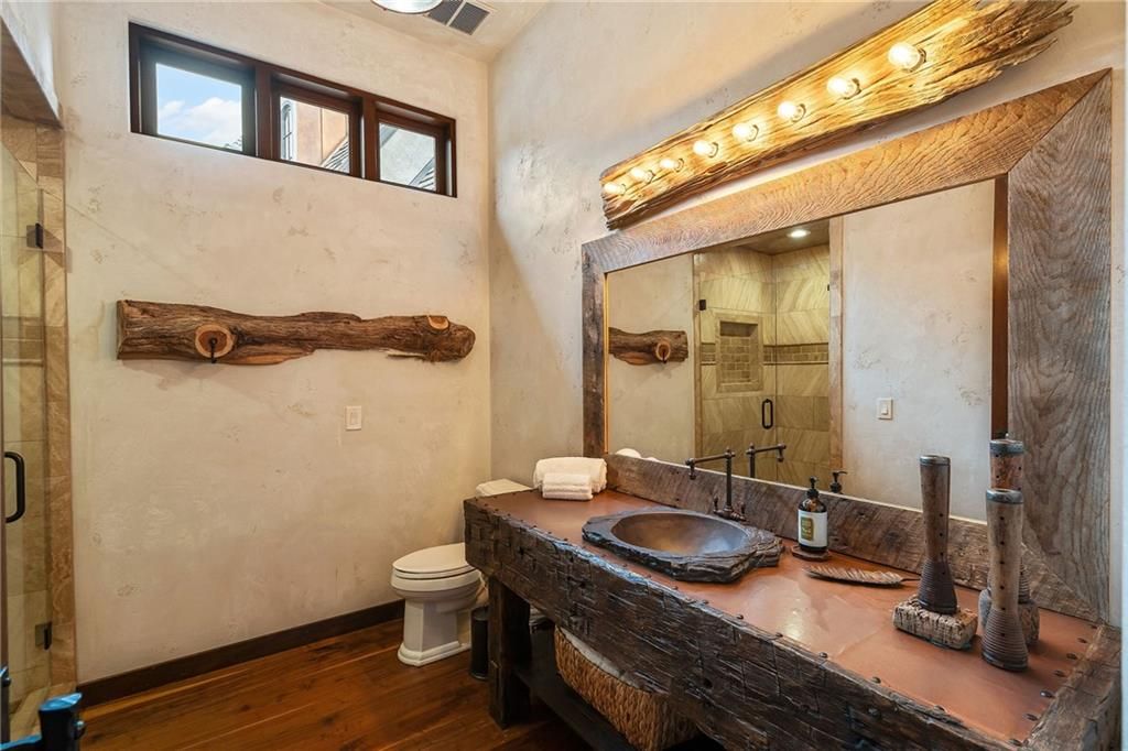 Image 101 of property listing at 550 Blue Heron Way, Milton, GA 30004
