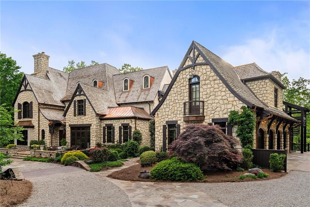 Image 112 of property listing at 550 Blue Heron Way, Milton, GA 30004