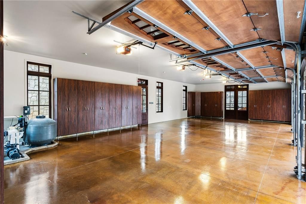 Image 113 of property listing at 550 Blue Heron Way, Milton, GA 30004