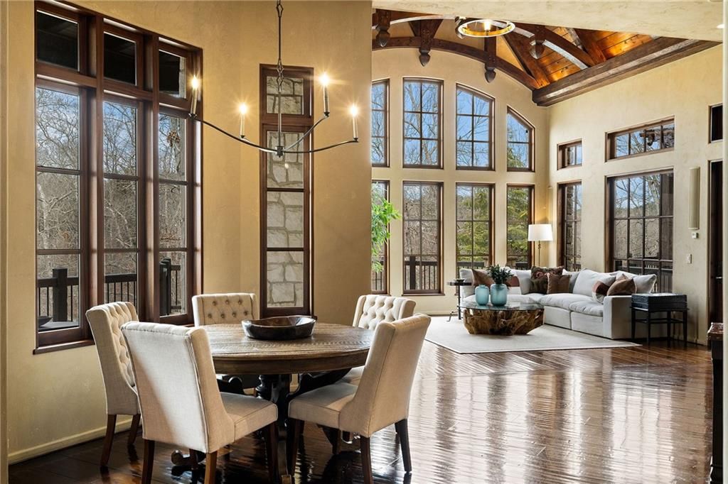 Image 15 of property listing at 550 Blue Heron Way, Milton, GA 30004