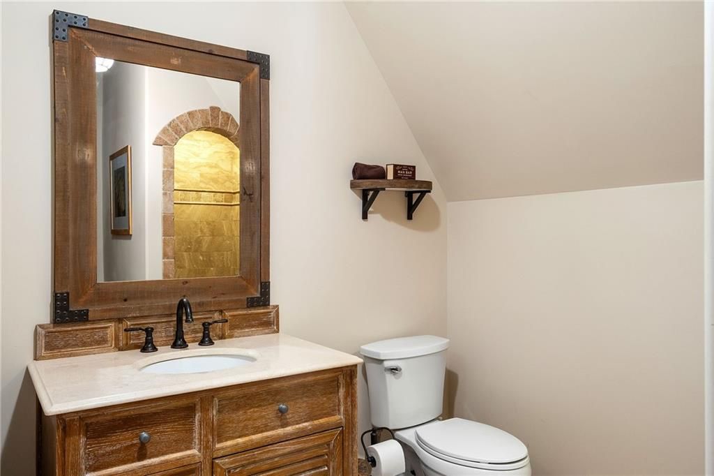 Image 75 of property listing at 550 Blue Heron Way, Milton, GA 30004