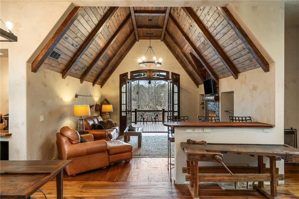 Image 94 of property listing at 550 Blue Heron Way, Milton, GA 30004