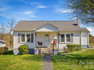 3560 Hartland Road, Morganton, NC 28655