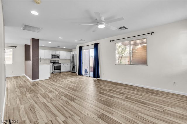 1042 Grand Cerritos Avenue, Las Vegas, NV 89183