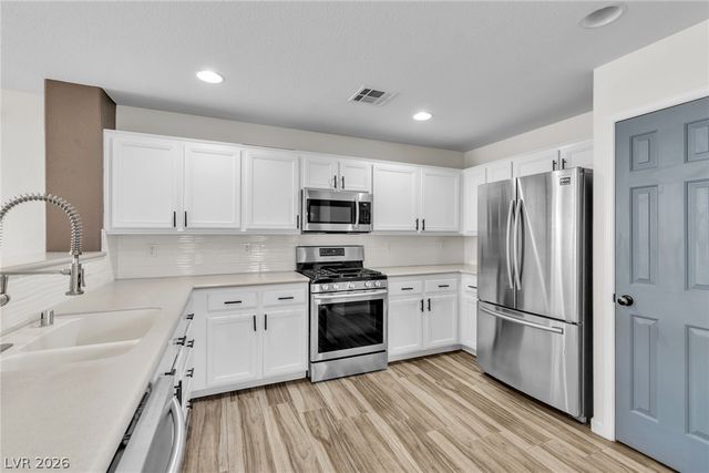 1042 Grand Cerritos Avenue, Las Vegas, NV 89183