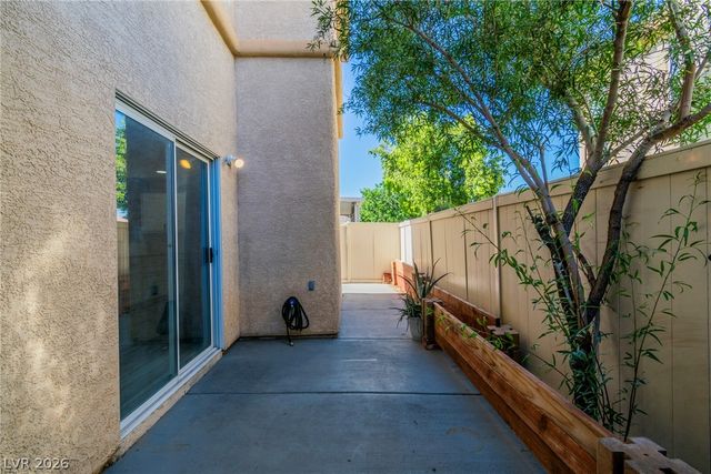 1042 Grand Cerritos Avenue, Las Vegas, NV 89183