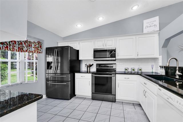 909 ILLINOIS AVENUE, St Cloud, FL 34769