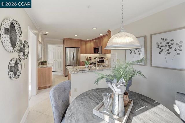 5325 Terra Granada Dr 1B, Walnut Creek, CA 94595