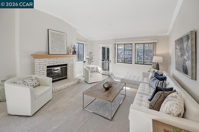 5325 Terra Granada Dr 1B, Walnut Creek, CA 94595