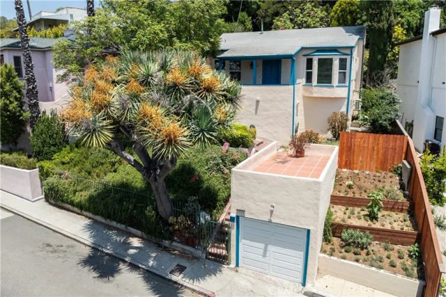 1616 Redcliff, Los Angeles, CA 90026