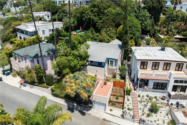 1616 Redcliff, Los Angeles, CA 90026