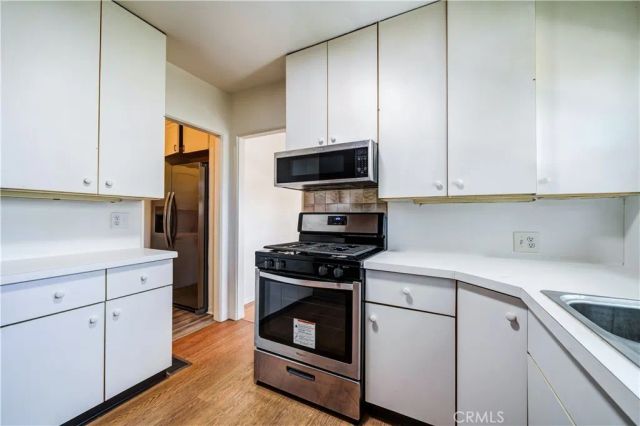 1616 Redcliff, Los Angeles, CA 90026