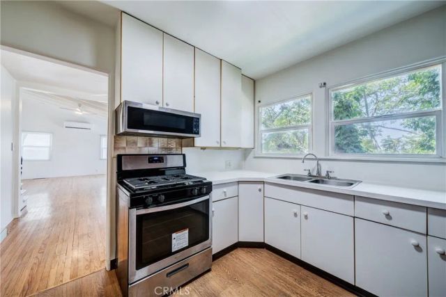 1616 Redcliff, Los Angeles, CA 90026