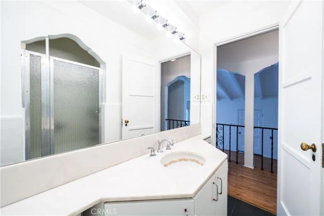 1616 Redcliff, Los Angeles, CA 90026