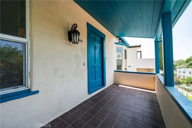 1616 Redcliff, Los Angeles, CA 90026