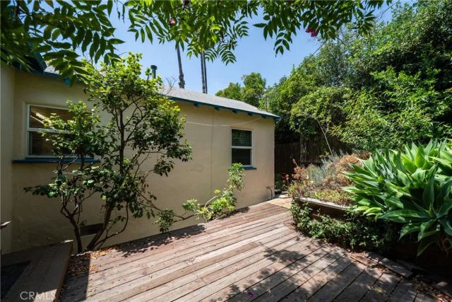 1616 Redcliff, Los Angeles, CA 90026